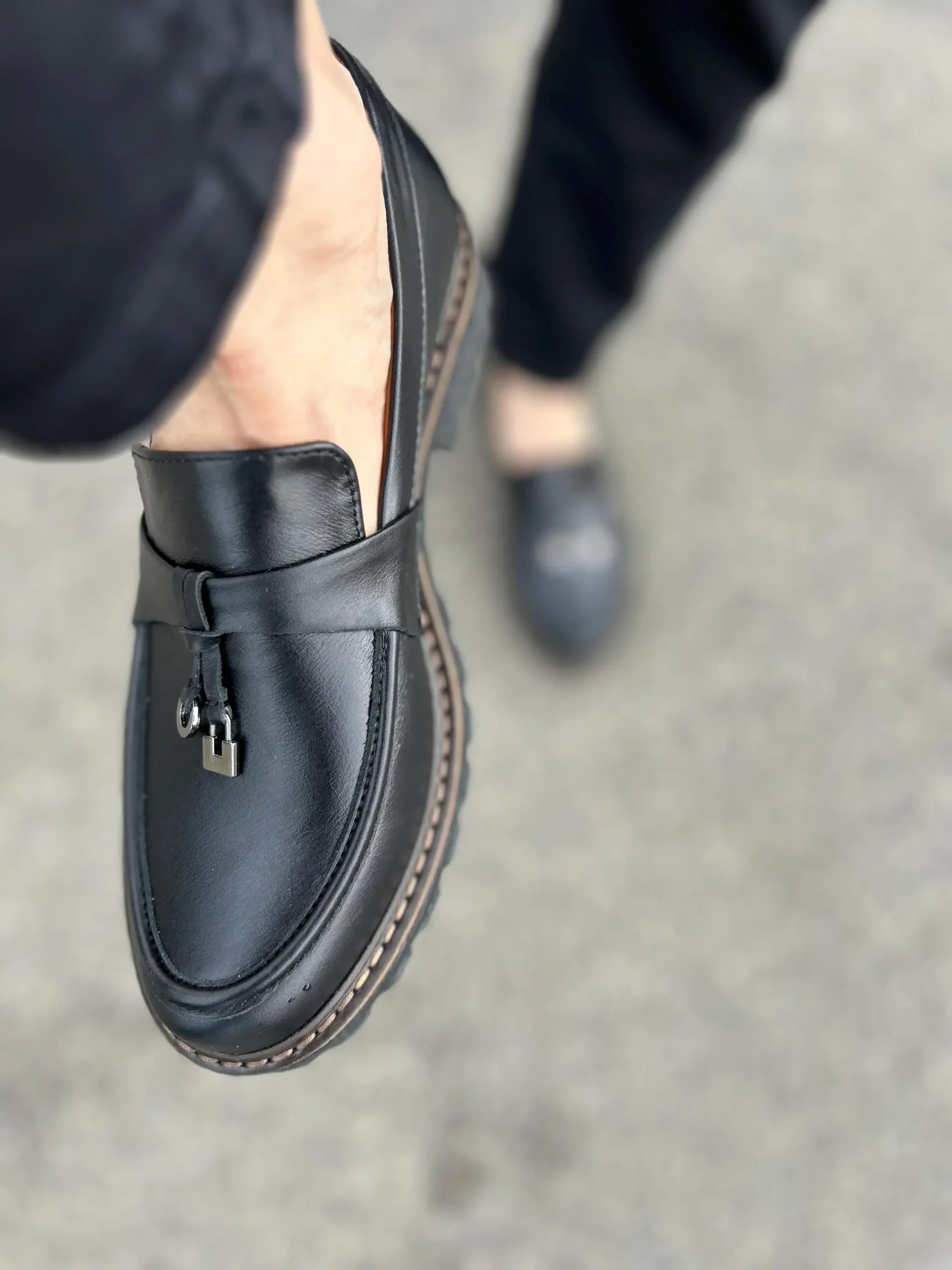 Black Leather Loafers: Comfortable Slip-on Style